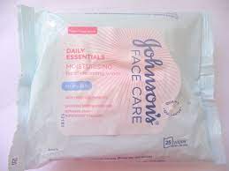 moisturising cleansing wipes
