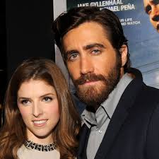 He was raised by his parents, naomi foner ( a film producer and screenwriter) and stephen gyllenhaal (a film director) along with his sister, maggie gyllenhaal (an actress who married to peter sarsgaard ). Jake Gyllenhaal Anna Kendrick Total Sauer Bunte De
