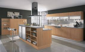 Modern Light Wood Kitchen Cabinets Pictures Design Ideas Kitchen Cabinet Design Modern Kitchen Fittings Traditional Kitchen Design