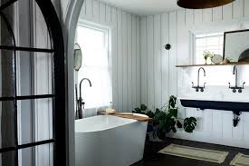 50 black and white bathrooms we love