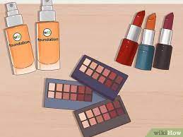 3 ways to organize a makeup bag