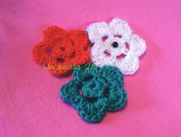 Di seguito trovate lo schema per realizzarlo insieme ad altri modellini di rose crochet. Fiori All Uncinetto Schemi Gratis
