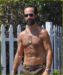 Silicon Valley's Chris Diamantopoulos Bares Ripped Body During a Shirtless  Stroll: Photo 4590658 | Chris Diamantopoulos, Shirtless Photos | Just  Jared: Entertainment News