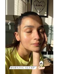 alia bhatt glows without makeup as she