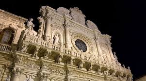 Take a tour of the basilica di santa croce, italy to visit historic site in lecce. La Basilica Di Santa Croce A Lecce