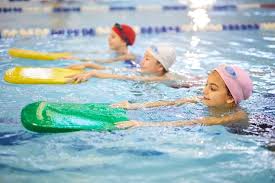 how aquatic therapy for autism helps