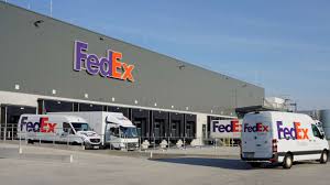 logistikimmobilien fedex express zieht
