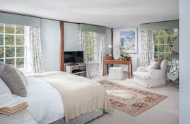 white bedroom with carpet ideas