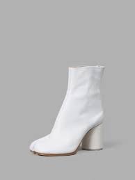 Champagne beige leather tabi ankle boots from maison margiela featuring tabi toe, concealed side fastening, low block heel and leather sole. Maison Margiela Tabi High Heels Ankle Boots In White Leather In T1003 White Modesens