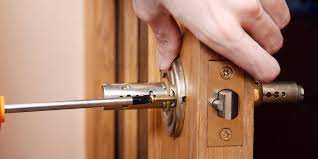 how to remove a locked door from