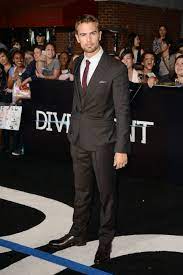 Divergent's' Theo James: Movie Could Be Bisexual Allegory, Gay Hero on the  Way – The Hollywood Reporter