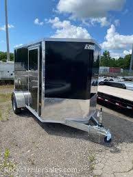 10 ft enclosed cargo trailer
