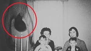 10 mysterious creepy photos that can t
