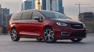 2022 chrysler pacifica s reviews