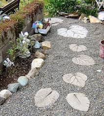 Make Garden Stepping Stones With Loved