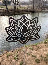 Metal Lotus Flower Garden Stake Steel