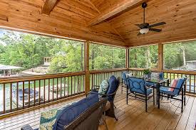 The Pros And Cons Of A Screened In Porch