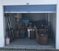 storage unit auction in quincy il at