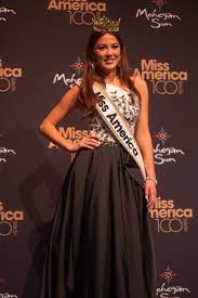 Miss Alaska wins 2022 Miss America ...