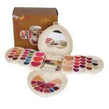 makeup kits in qatar