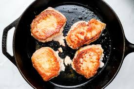 how to cook boneless pork chops in cast