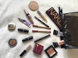 travel makeup bag essentials della