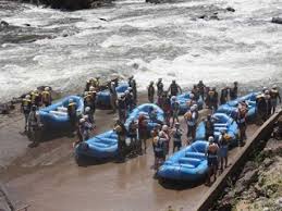 White water rafting on the upper ocoee river is more challenging than the middle ocoee section due to the big, powerful water of the 1996 olympic course. Ocoee Middle1 1 320x240 C Ocoee River Rafting Whitewater Rafting Kayaking In Tennessee