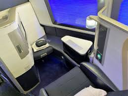 b777 200 cabin with 8 first seats