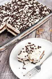 Pour batter into pan greased generously with shortening.). Chocolate Lasagna Recipe Amanda S Cookin One Pan Desserts