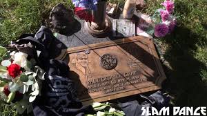 visiting paul gray s grave site you