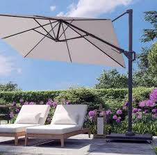 Luxury Cantilever Parasols With
