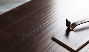 the pros and cons of laminate flooring