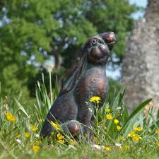 A pivotal figure in popularizing theories of interior design to the middle class was the architect owen jones , one of the most influential design theorists of the nineteenth century. Moon Gazing Hare Bronze Metal Garden Ornament