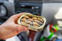 How do you eat canned oysters?