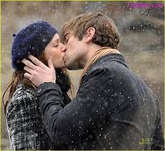 romantic couple kissing kiss love