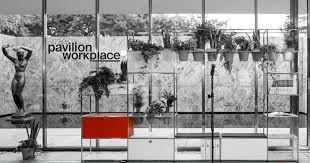 L'ufficio ideale nel celebre padiglione di Barcellona di Mies van der ...