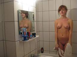deutsch amateur nackt freundin privates nacktbild im badezimmer dusch das |  Private Nackt-Selfies