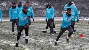 The stadium has a capacity of 80,000, making it one of the stadiums with the largest capacity in all spain. Snow Day At The Santiago Bernabeu News Zee News
