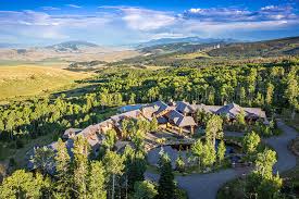 24 000 Square Feet Of Mountain Ranch