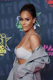 Amel bent is highly likeable, her charm takes the audience and makes them giddy with love for her. Amel Bent Nrj Music Awards 2020 Celebmafia