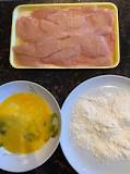 Can you dip your chicken in egg then flour?