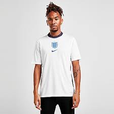Luke shaw insists england captain harry kane is still the best striker in the world despite his dismal start at euro 2020. England Football Kits 2021 Shirts Shorts Jd Sports