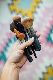 how to clean makeup brushes properly
