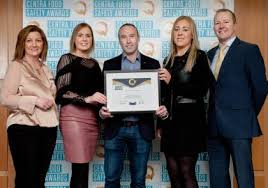 Gallery Eleven Centra Stores In Offaly Celebrate As They