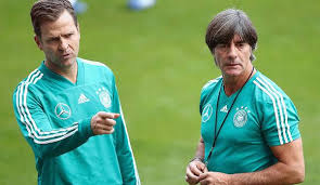 Germany former footballer, joachim low, bio, is currently working as a head coach for the germany national team. Krise Beim Dfb Team Es Wird Einsam Um Bundestrainer Joachim Low