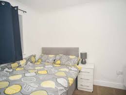 rooms to in london in shared