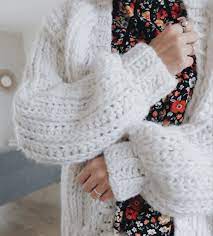 Tuto : le gilet au crochet à grosses mailles comme au tricot - Zess.fr //  Lifestyle . déco . DIY . Crochet designer