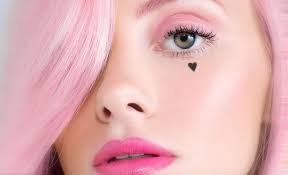 11 trendy eyeliner makeup sts that