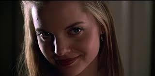 Mena's maternal grandfather had norwegian, german, and english ancestry, while mena's maternal grandmother was the daughter of greek immigrants. How Old Was Mena Suvari As Angela Hayes In American Beauty