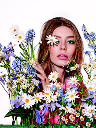 a spring makeup look that exudes freshness